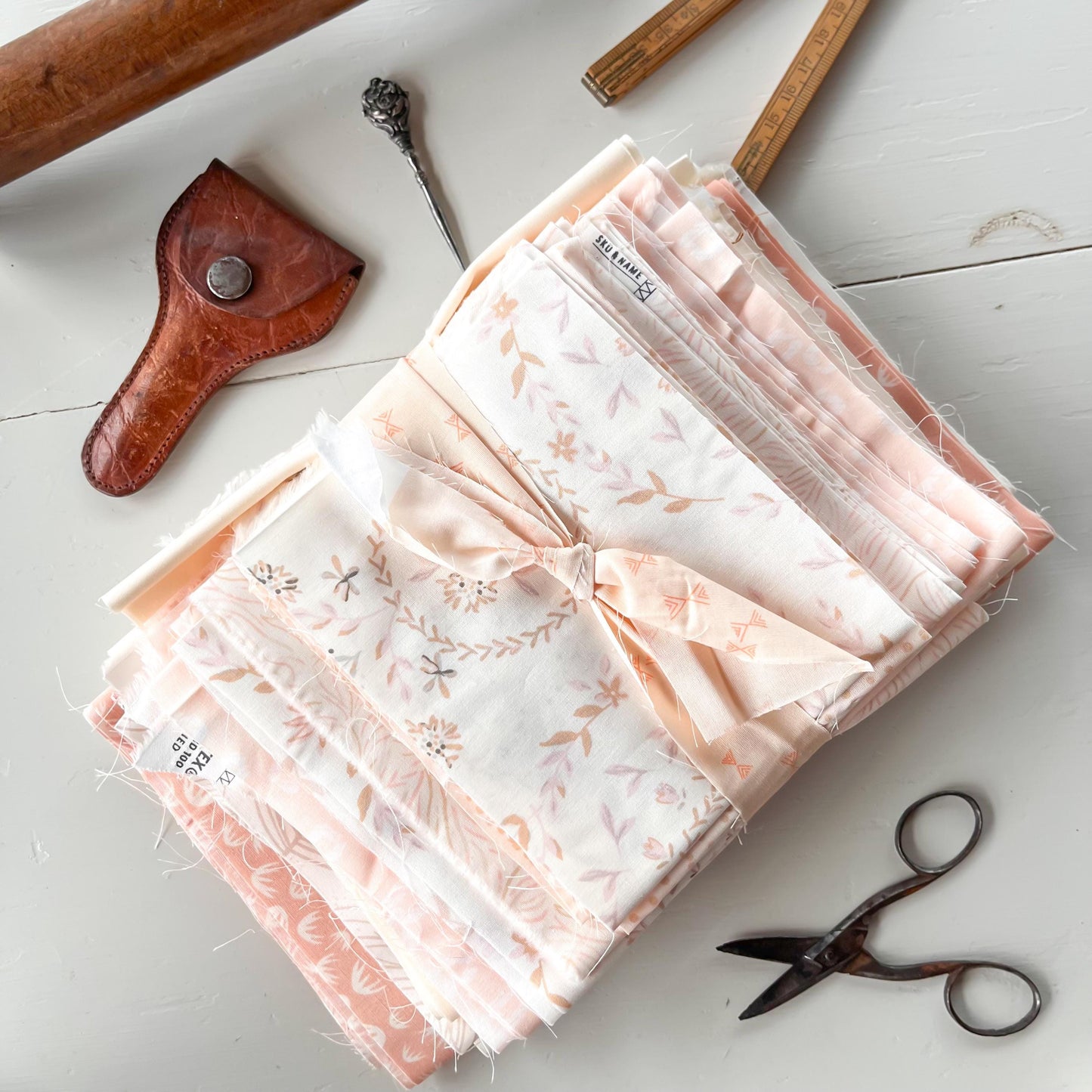 Low Volume Neutral Pink Cream White Scrap Fabric Bundle End of Bolt Cotton Quilt Fabric Fabric Bundle by the pound