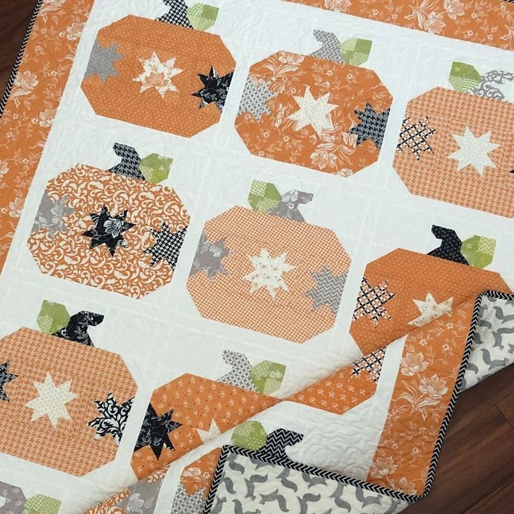 Pumpkin Pie Quilt Pattern by The Pattern Basket - PAPER Pattern, Halloween and Fall Quilt Pattern, Pumpkin Quilt Pattern
