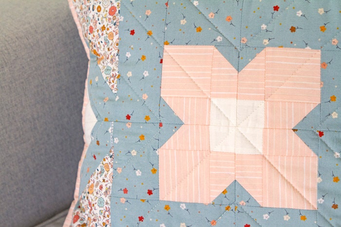 Calico Blooms from Gayle Loraine by Elizabeth Chappell Quilter's Candy Art Gallery Fabrics Vintage Floral Cotton Quilting Fabric by the Yard