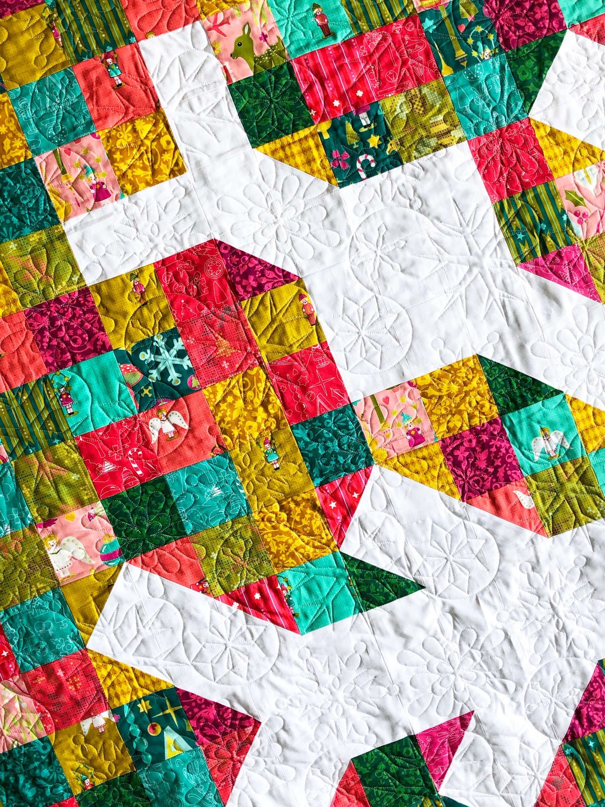 Snowflake Quilt Pattern by Modern Handcraft - PAPER Pattern Christmas Winter Holiday Modern Quilt Pattern