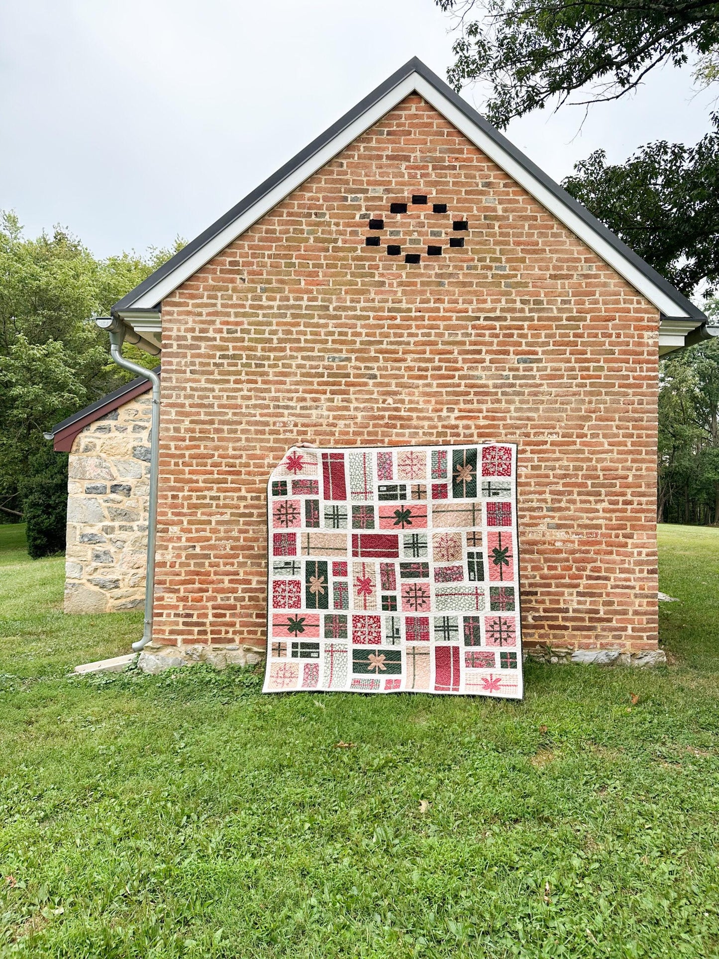 Wrapped Christmas Quilt Pattern by Kiley's Quilt Room - PAPER Pattern Christmas Gift Holiday Quilt Pattern
