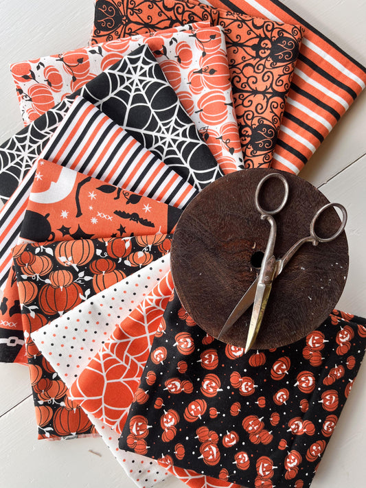 Halloween Fall Fat Quarter Bundle for 10 pieces Cotton Quilting Fabric